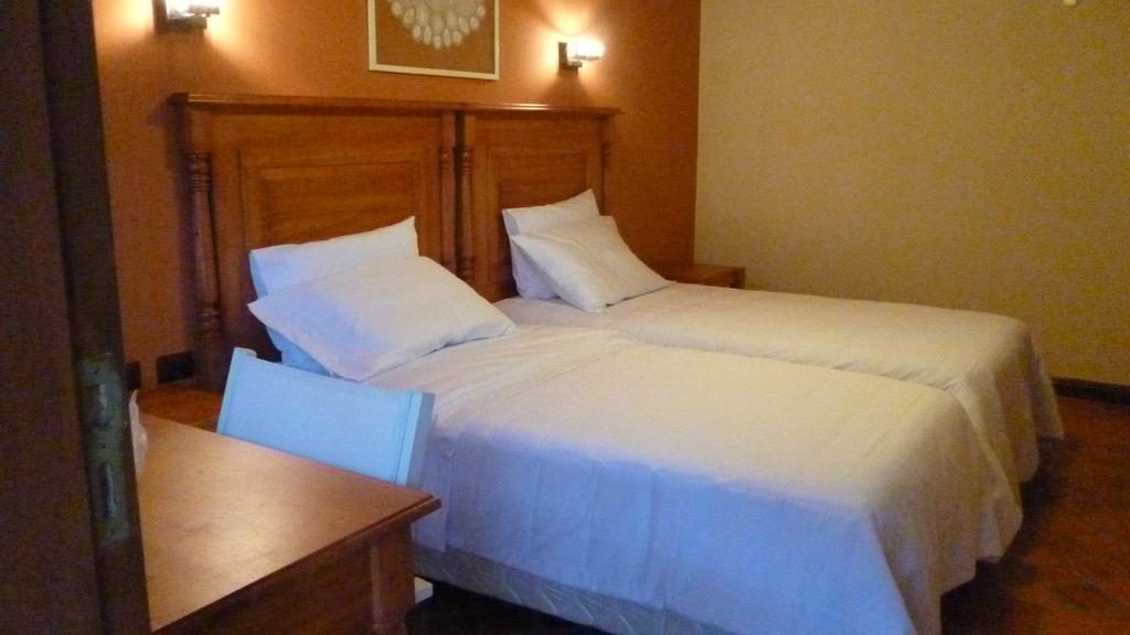 Villa Floreal Hotel Boutique Ασουνσιόν Δωμάτιο φωτογραφία